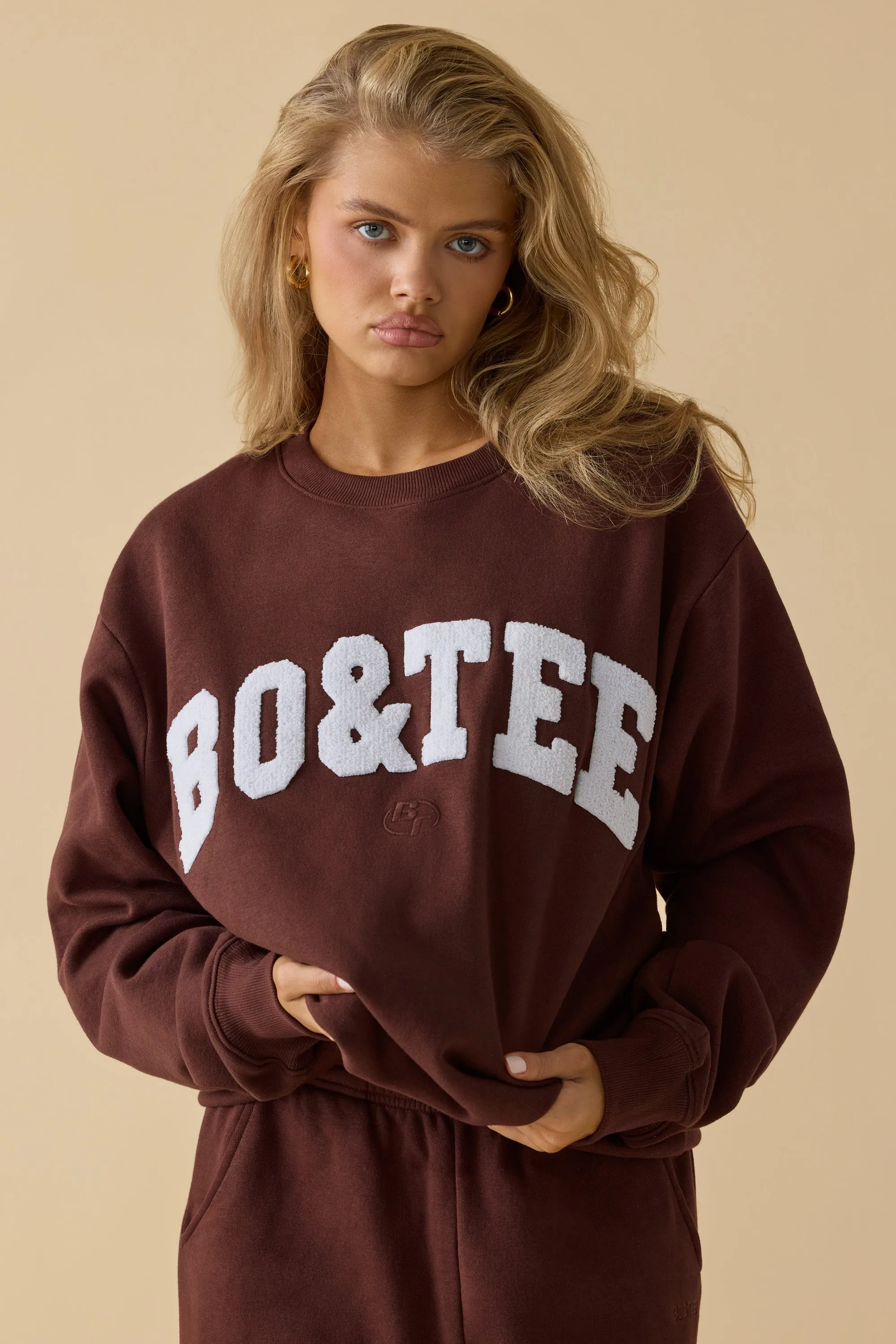 Oversized Crew Neck Sweatshirt in Mahogany