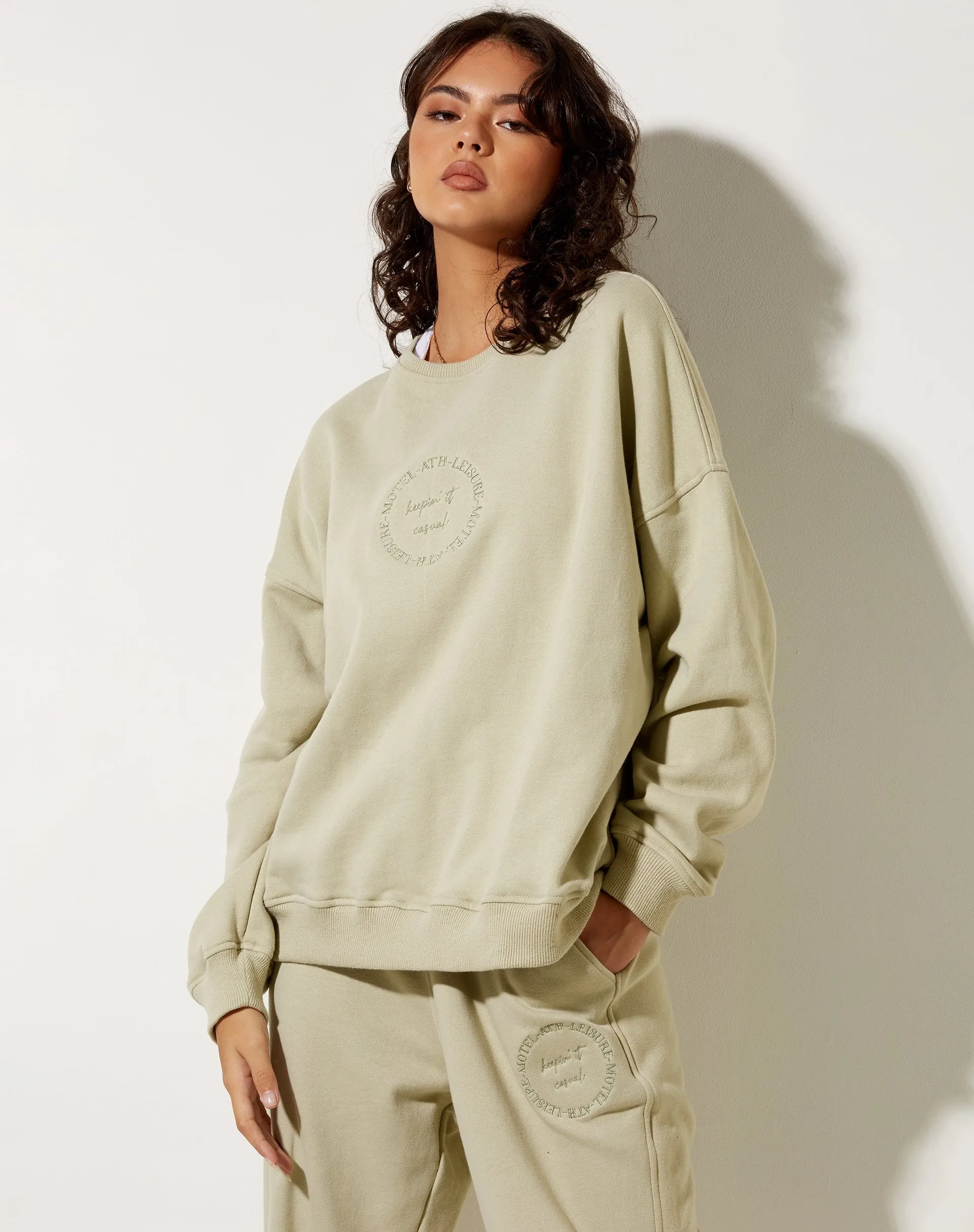 Ted Sweatshirt in Pastel Green Keepin It Casual